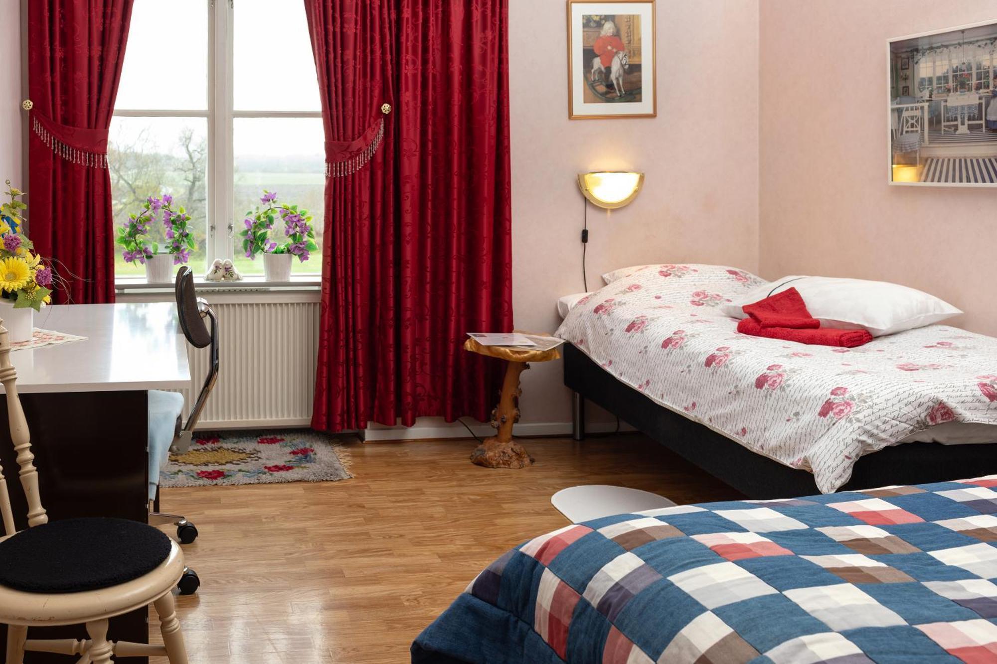 Christinas Gaestgifveri B&B Ervalla Zewnętrze zdjęcie
