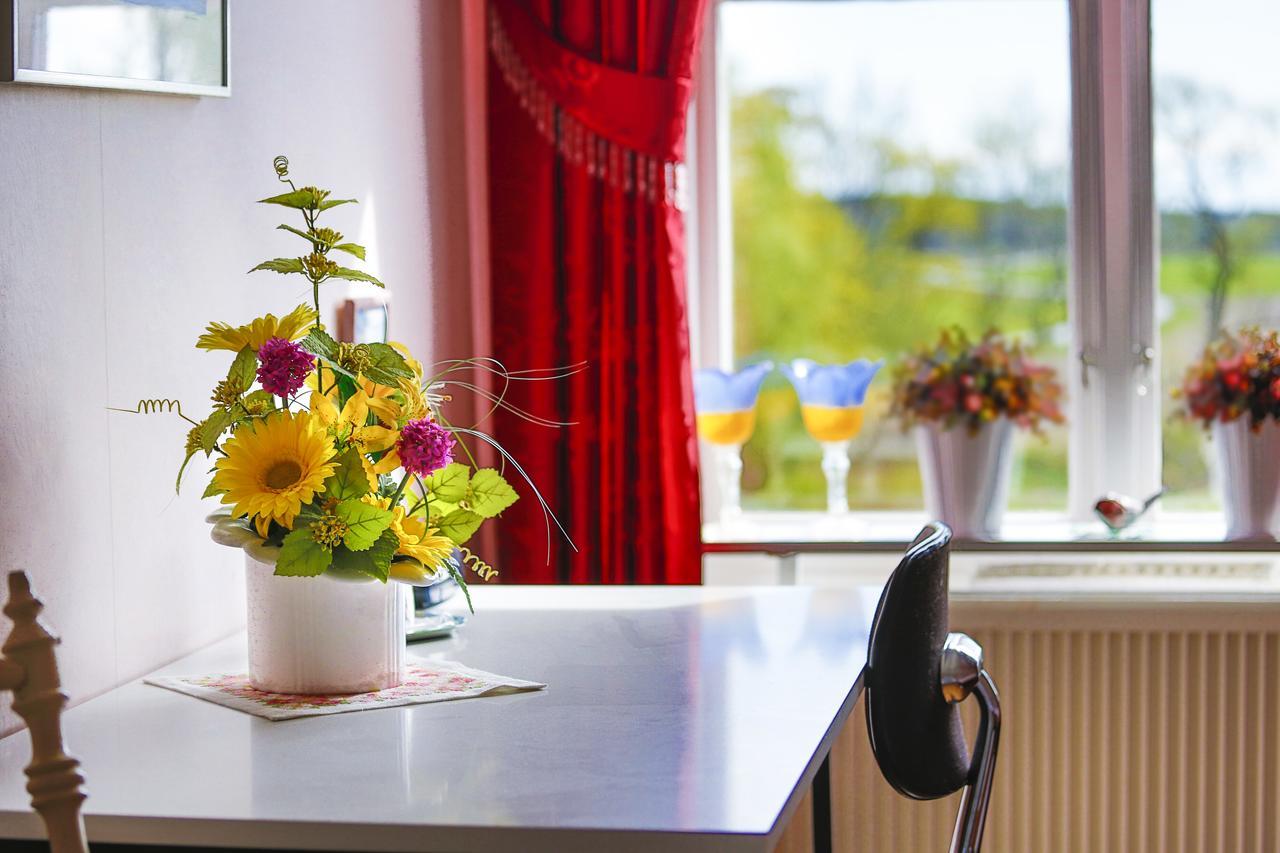 Christinas Gaestgifveri B&B Ervalla Zewnętrze zdjęcie